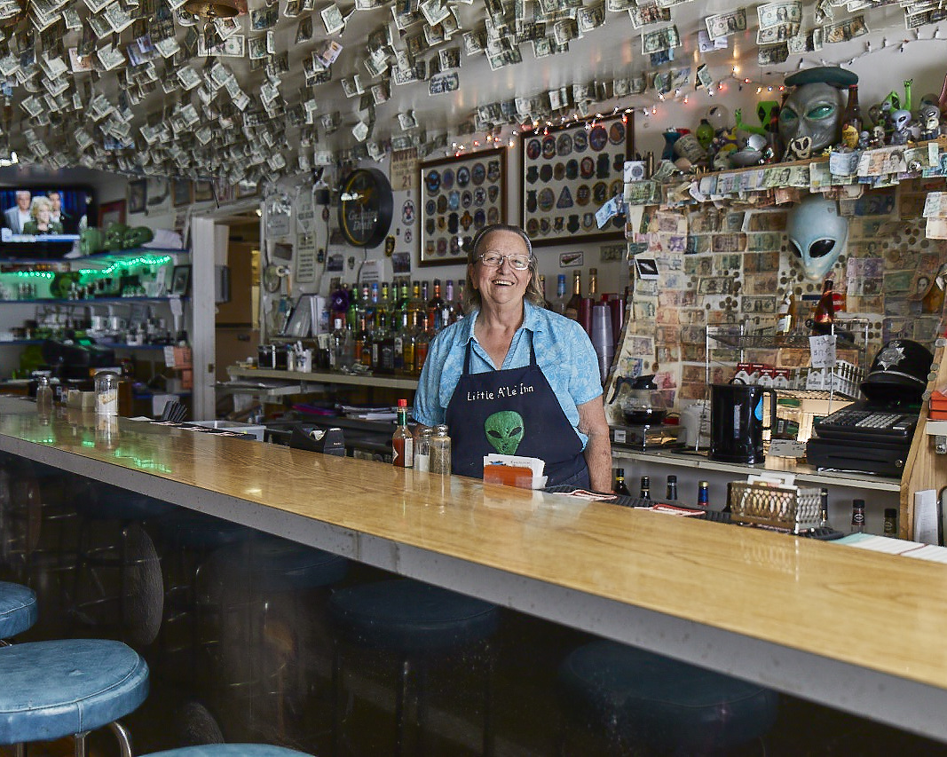 ANGLES LADIES - BROTHEL _6826